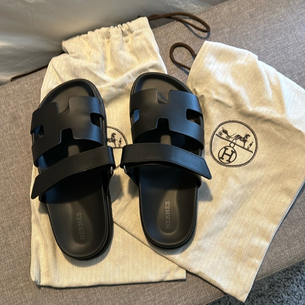 Hermes Chypre Black Sandal